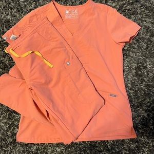 Coral figs scrub set